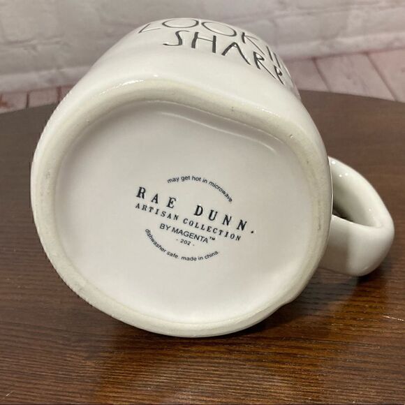 RAE DUNN ARTISAN COLLECTION MUG “lookin sharp” new - Picture 3 of 4
